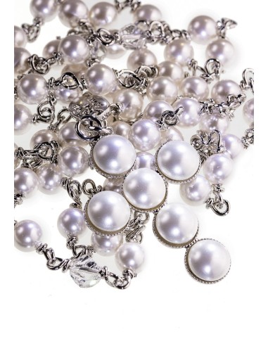 Circle Pearls Crucifix - Pearls and Swarovski Neclace Circle Pearls Crucifix - Pearls and Swarovski Neclace
