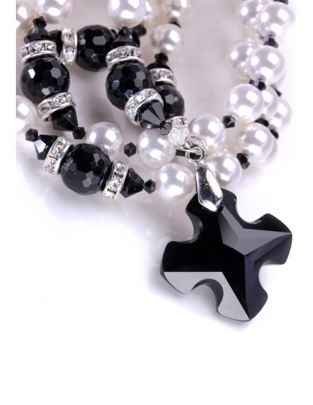 Swarovski Black and Pure White Rosary Swarovski Black and Pure White Rosary
