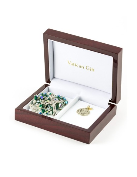 Green Crystal drop and Silver Christmas Gift Green Crystal drop and Silver Christmas Gift