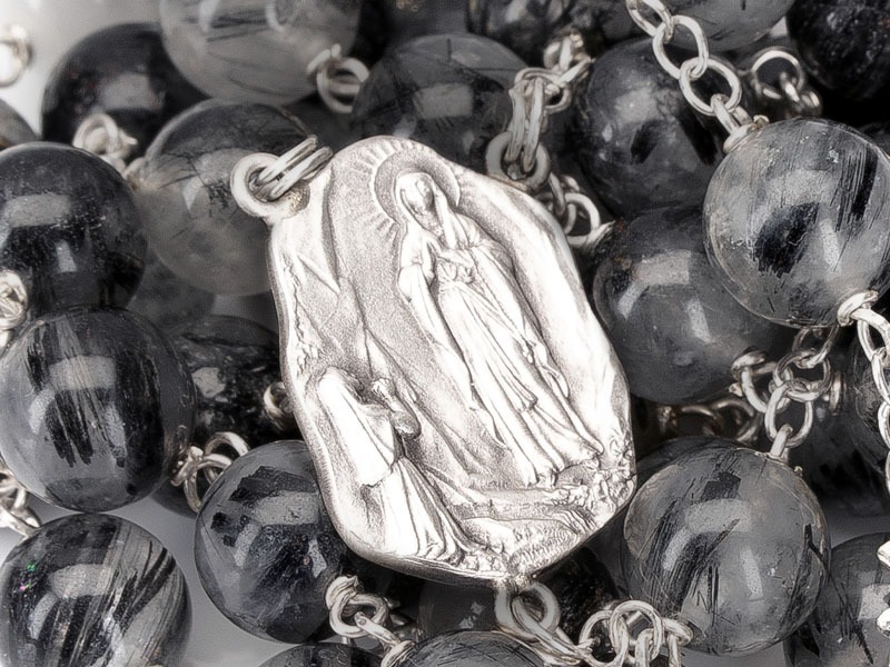 The Blessed Virgin Mary of the Rosary: Origins and Significance of the October 7 Feast